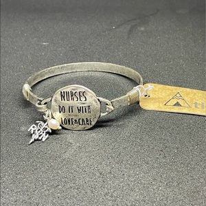 BEAUTIFUL Silver RN Bracelet❤️